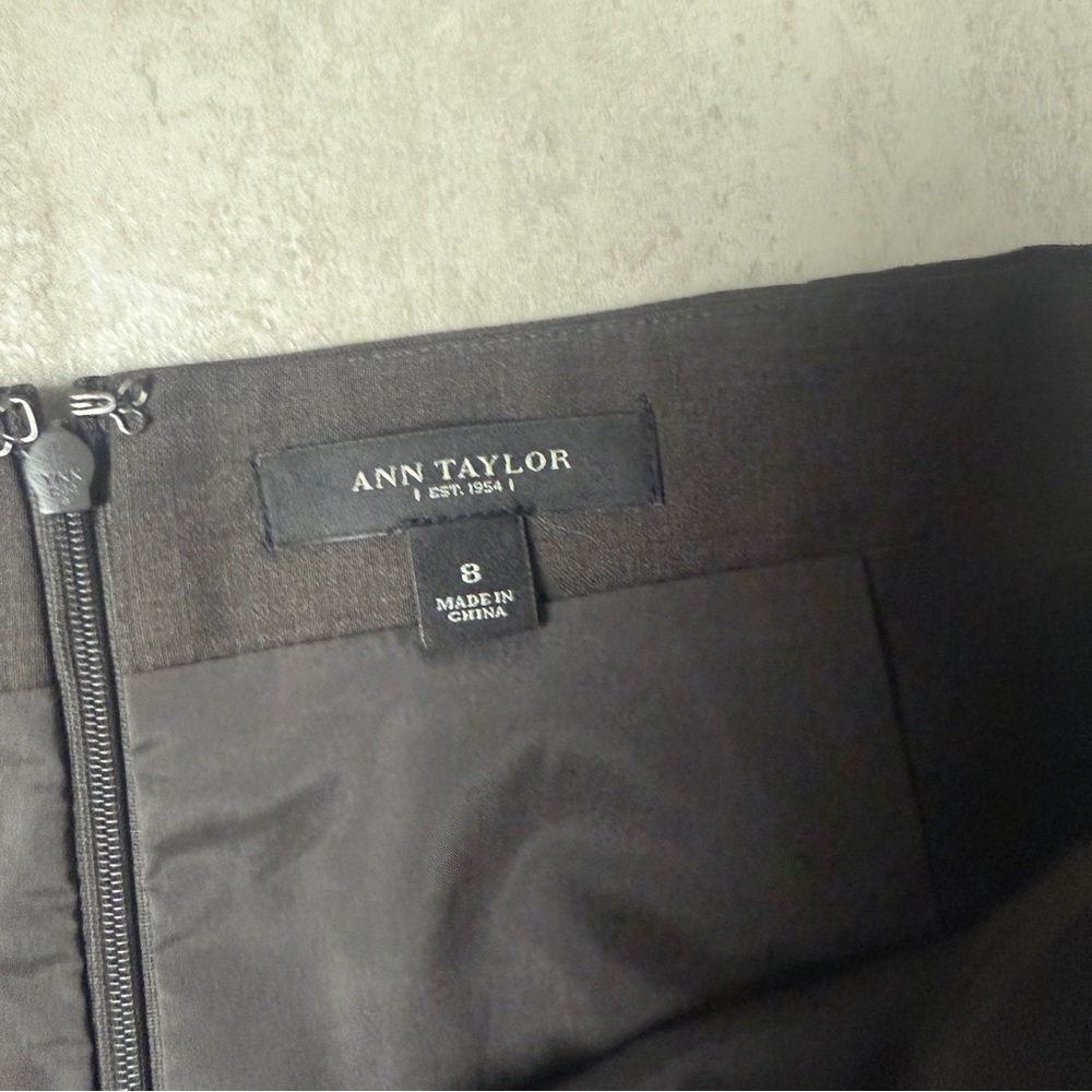Ann Taylor wool pencil skirt brown size 8 - Picture 4 of 9